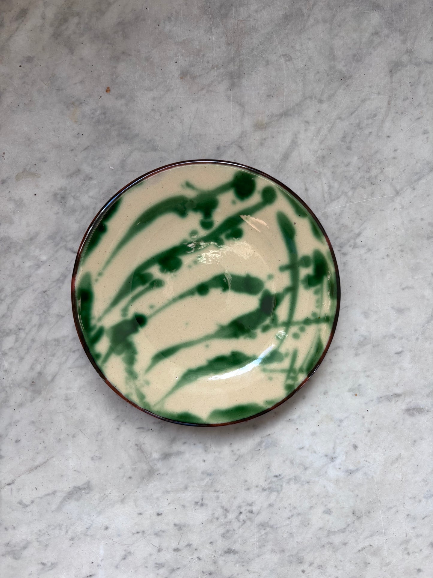 Small dining plate green splash